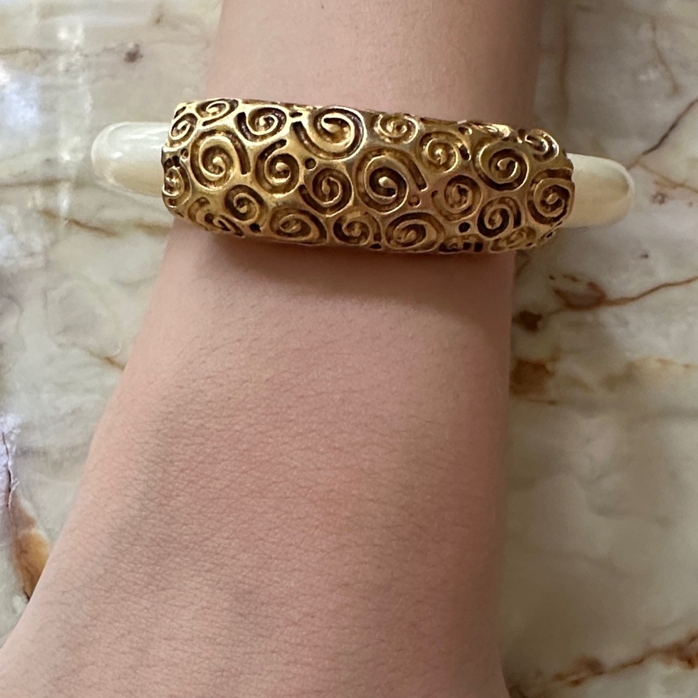 GIVENCHY Gold and Cream Swirl Bracelet - Picture 10 of 11